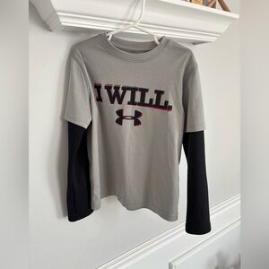 Like new! Under Armour long Sleeve Size XS